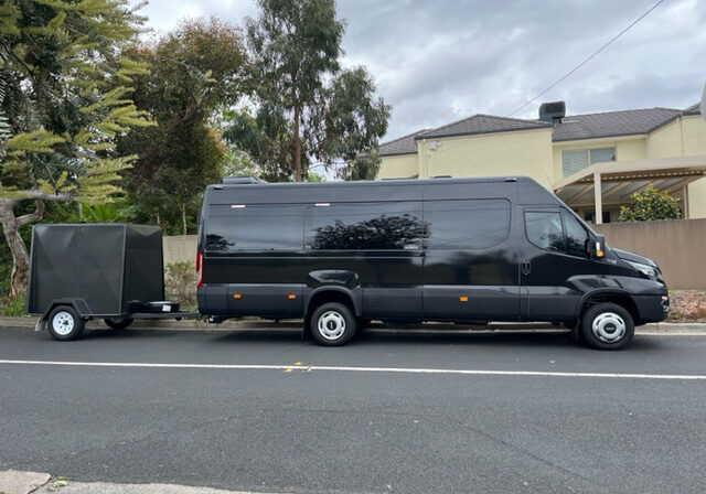Iveco minibus plus luggage trailer